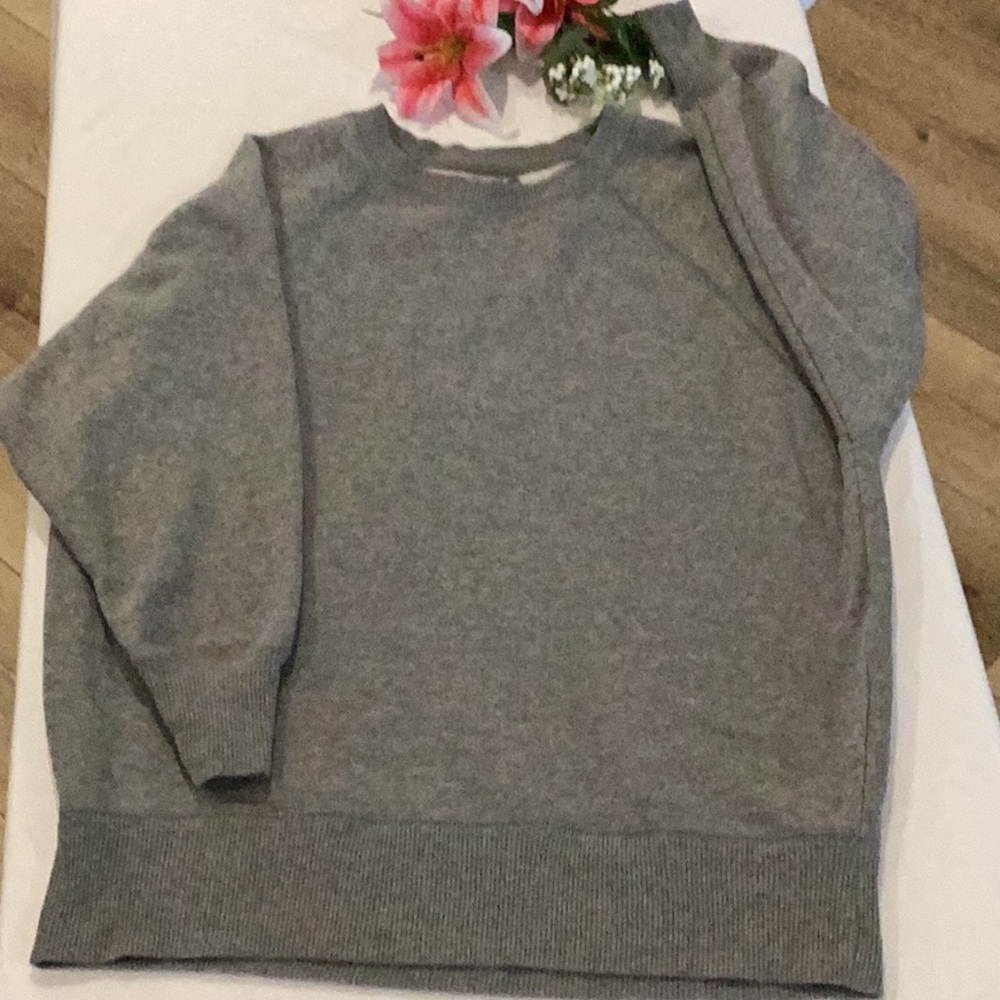 Aerie Women's Classic Gray Crewneck Sweater
